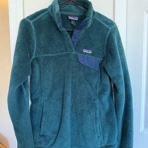 Patagonia Fleece Pullover with Multicolor Logo